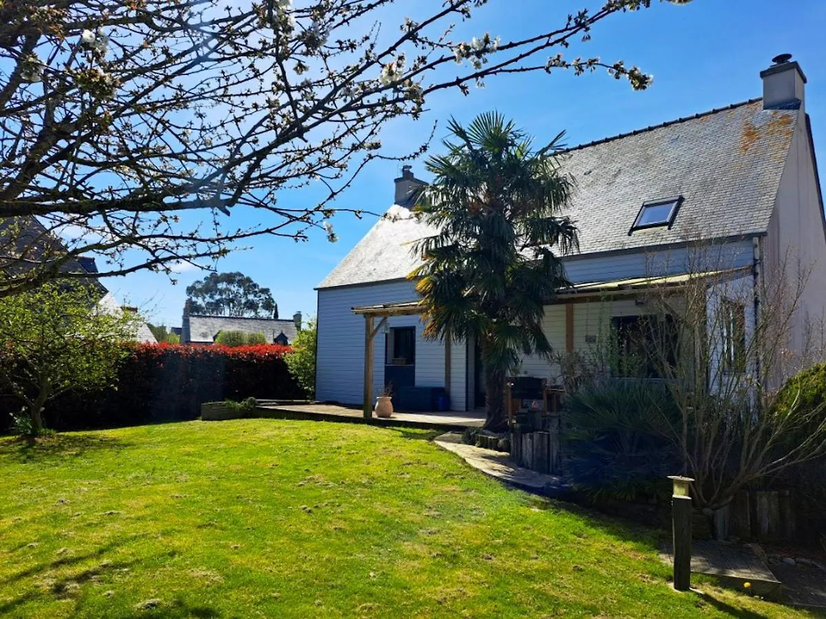 Maison Cosy A Saint-Meloir-Des-Ondes Avec Jardin Prive